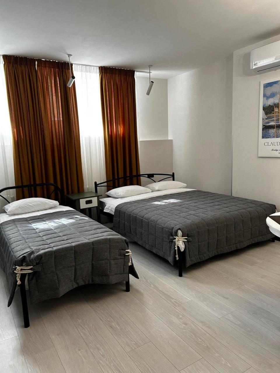 Gosudar Hotel Kropyvnytskyj Eksteriør billede