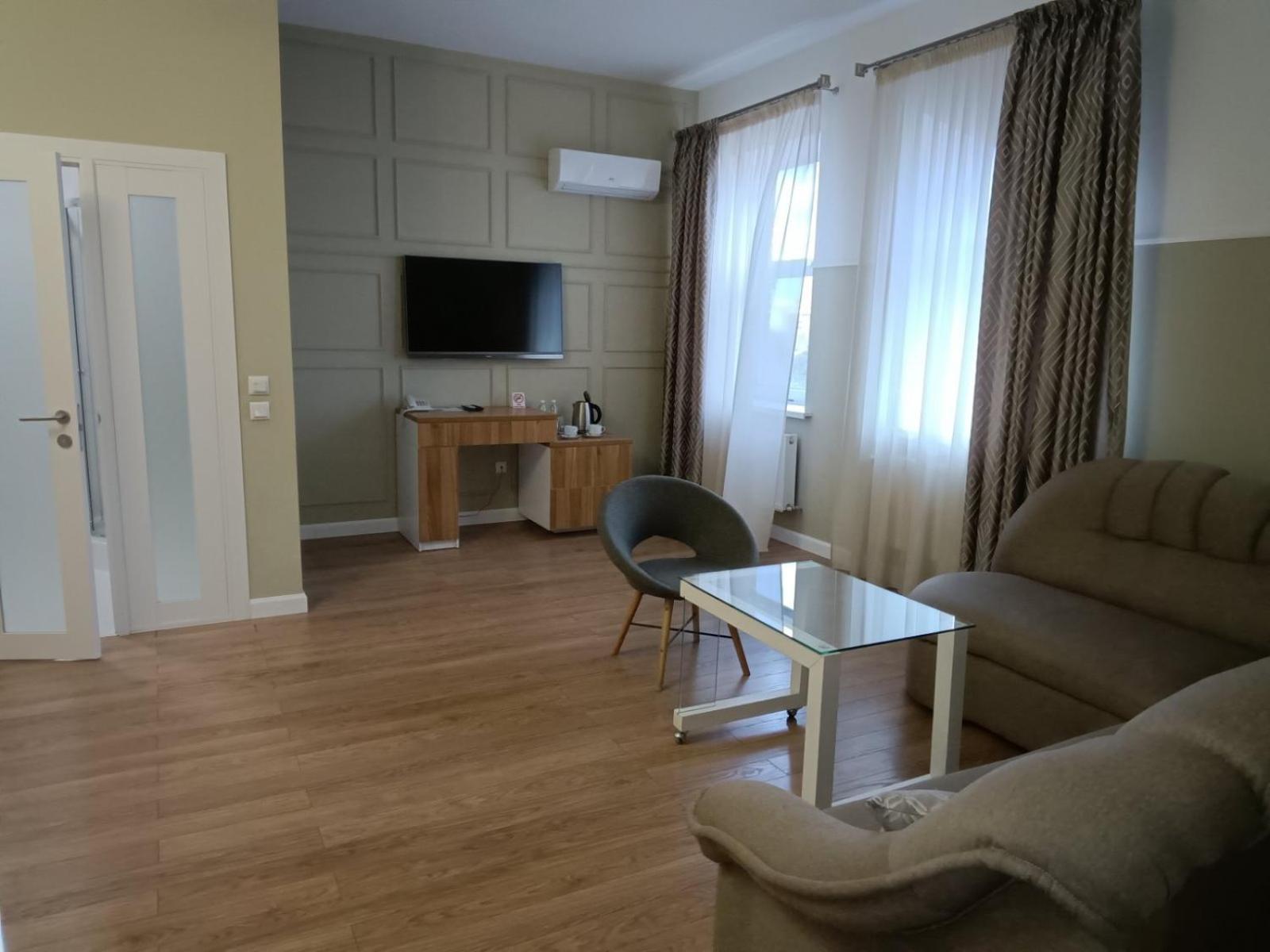 Gosudar Hotel Kropyvnytskyj Eksteriør billede