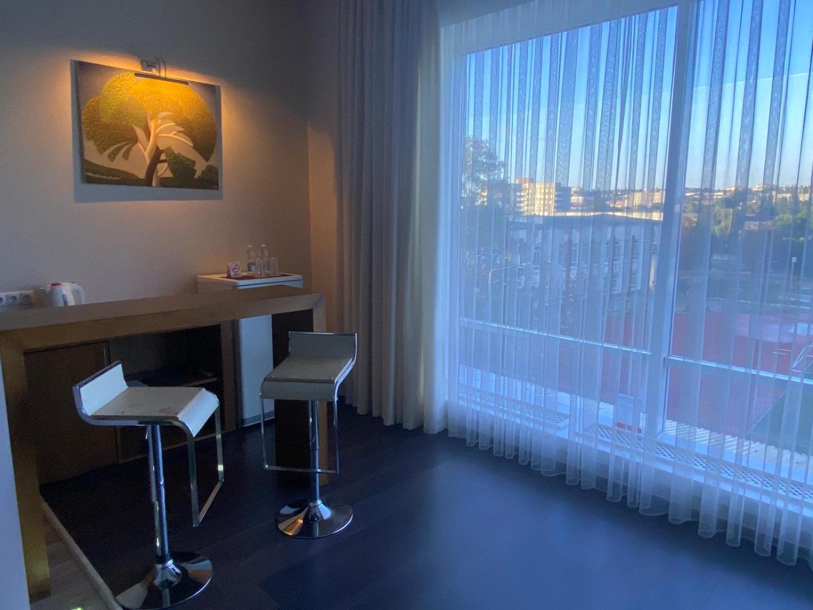 Gosudar Hotel Kropyvnytskyj Eksteriør billede