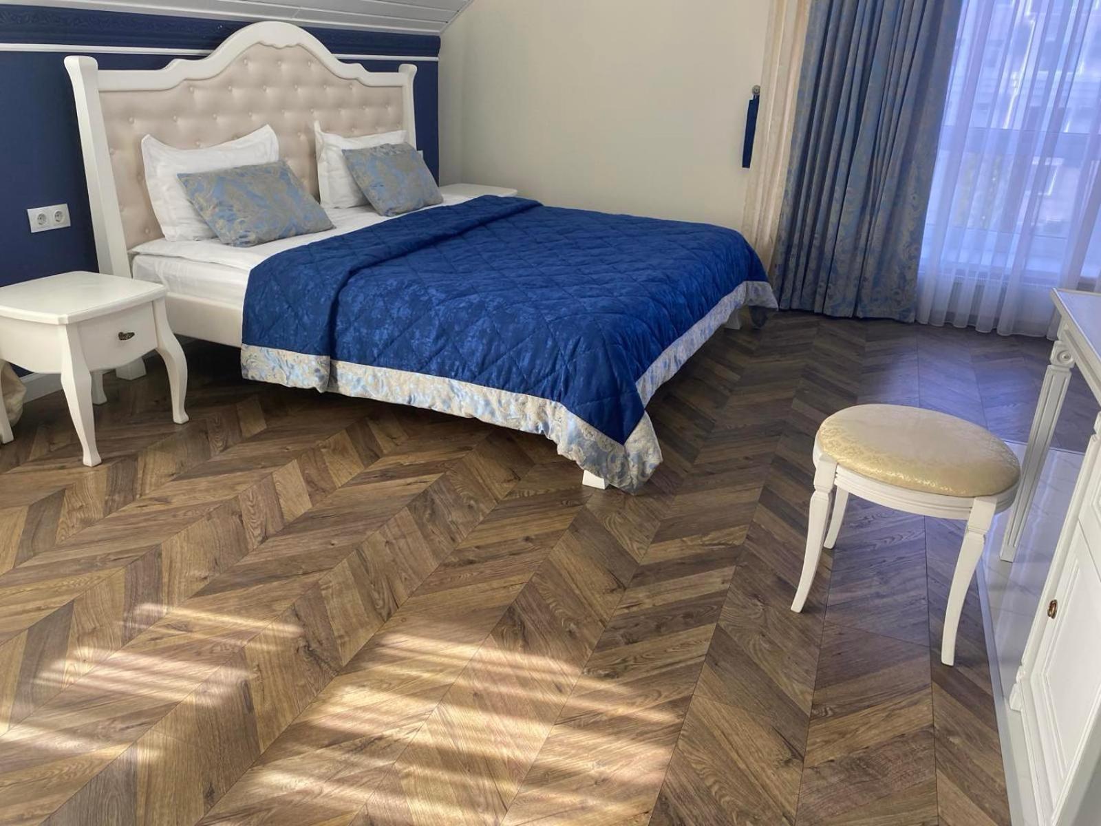 Gosudar Hotel Kropyvnytskyj Eksteriør billede