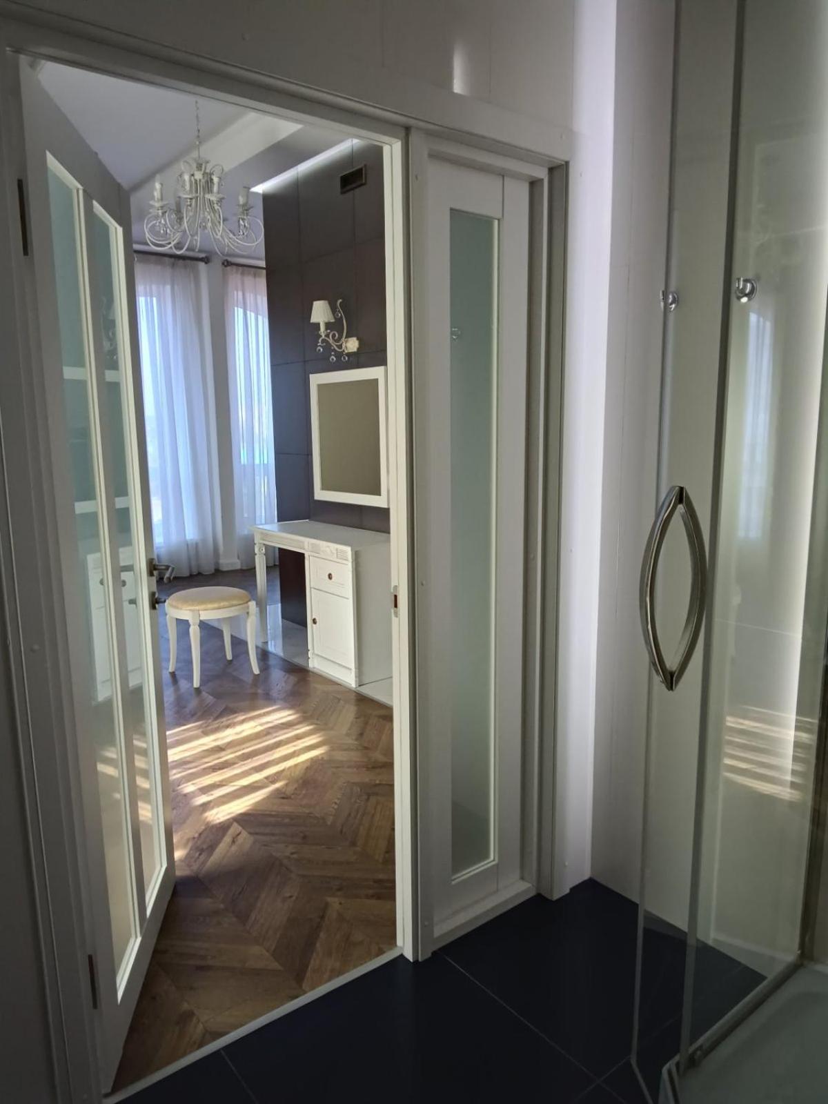 Gosudar Hotel Kropyvnytskyj Eksteriør billede